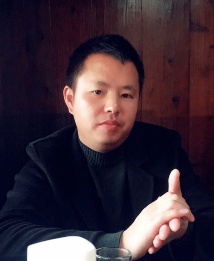 何超洪的第一张照片--泰安相亲服务中心