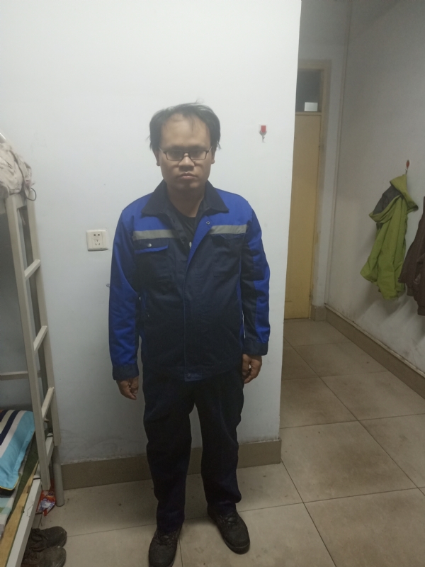 黄俊的第一张照片--泰安相亲服务中心