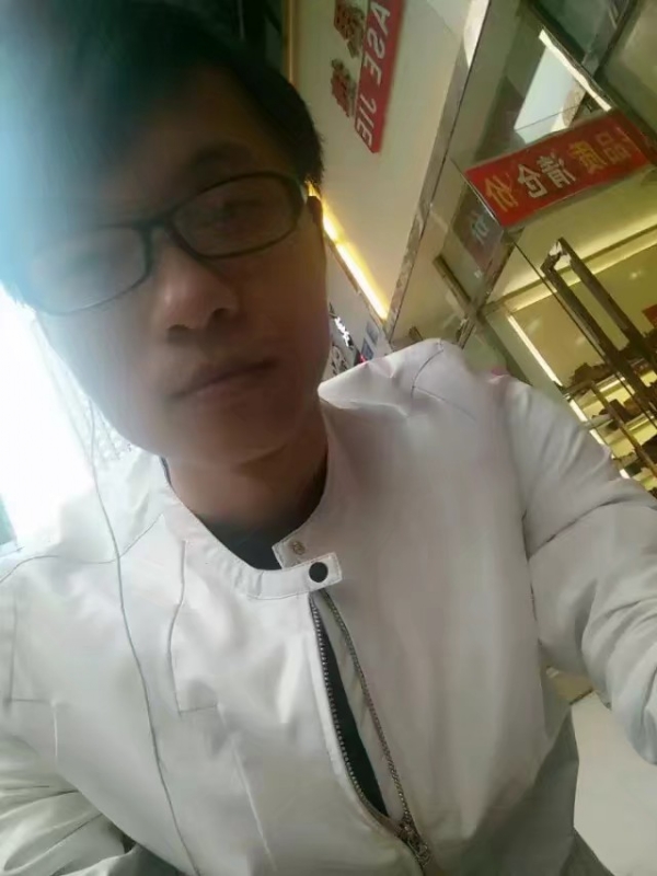 你的益达的第一张照片--泰安相亲服务中心
