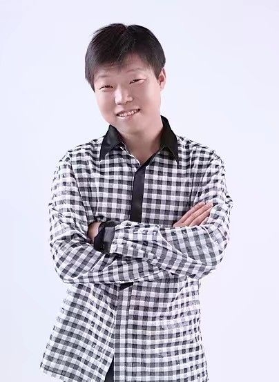 碧海升明月的第一张照片--泰安相亲服务中心