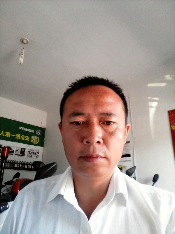 左手的第一张照片--泰安相亲服务中心