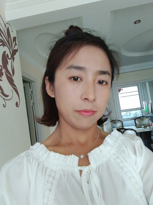 柠檬的第一张照片--泰安相亲服务中心