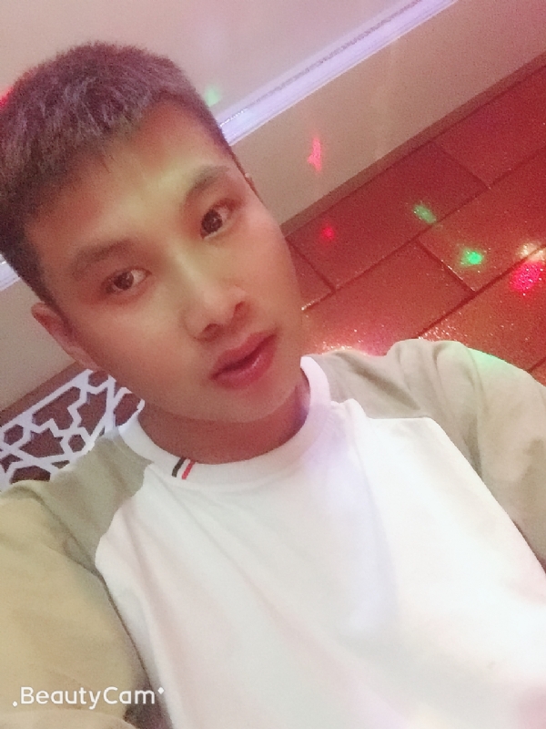 阿锋的第一张照片--泰安相亲服务中心