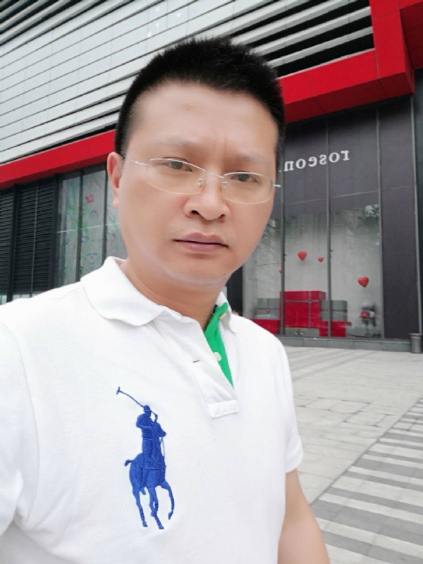 硬汉的第一张照片--泰安相亲服务中心