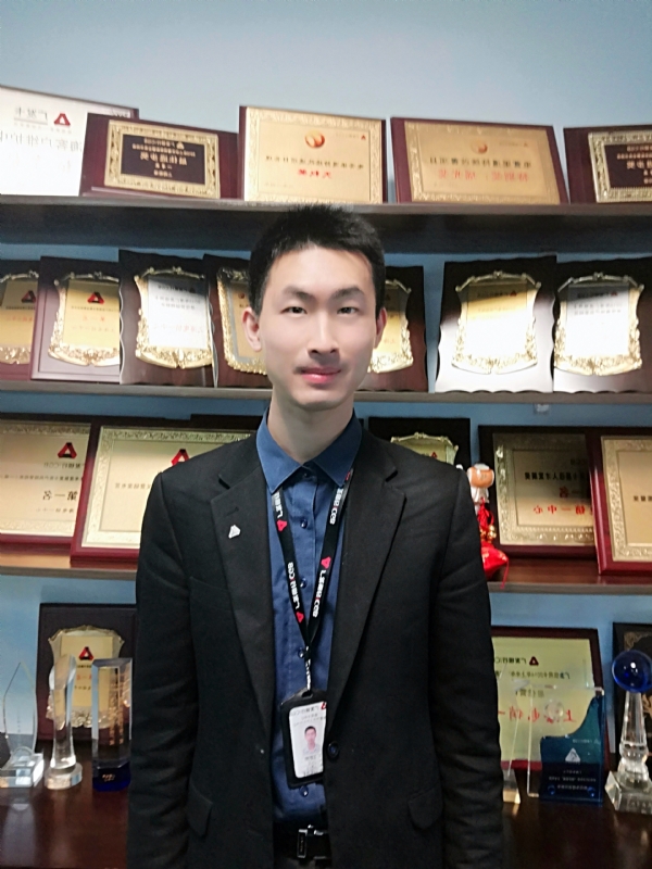 魔都青年的第一张照片--泰安相亲服务中心