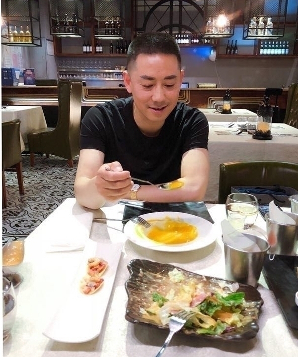 空空如也的第一张照片--泰安相亲服务中心