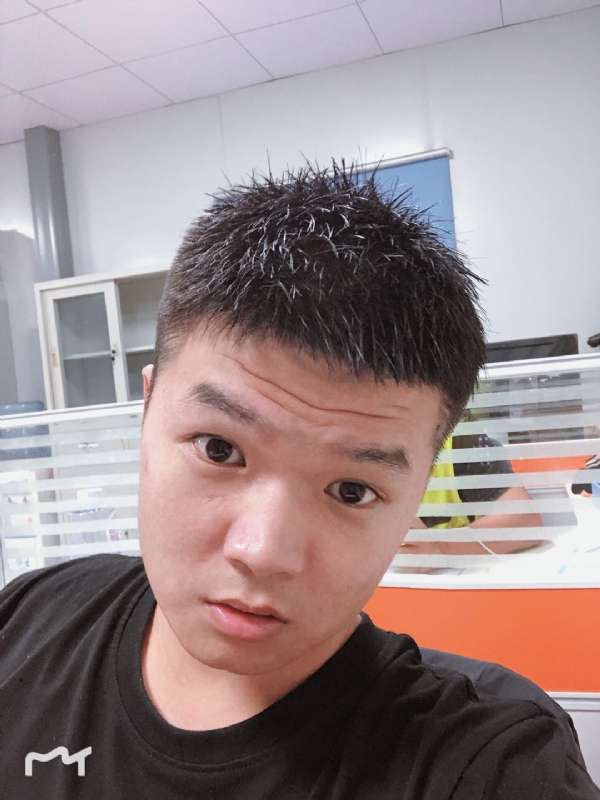 不忘初心的第一张照片--泰安相亲服务中心