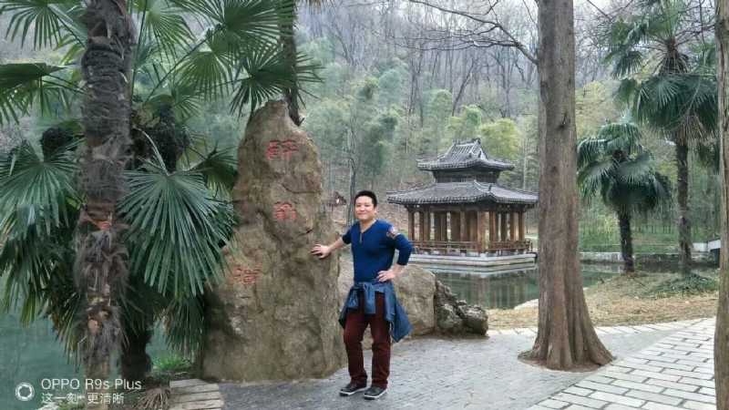 烦事用点心的第一张照片--泰安相亲服务中心