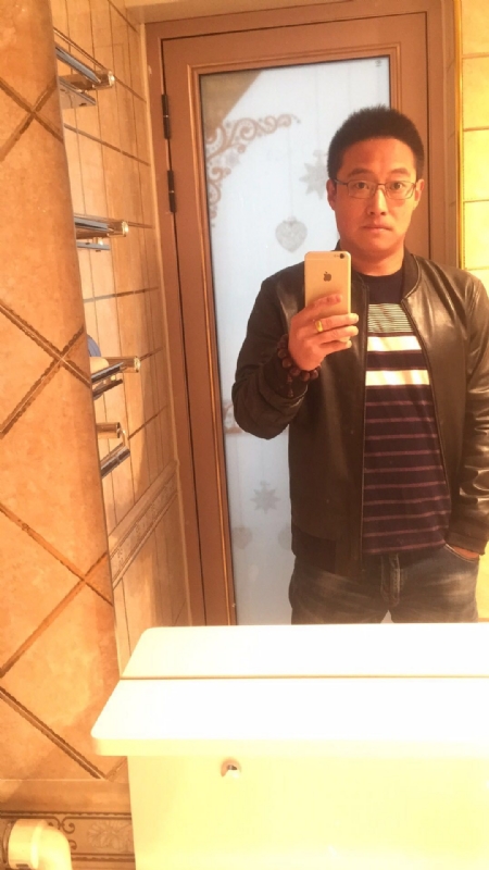华灯初下的第一张照片--泰安相亲服务中心
