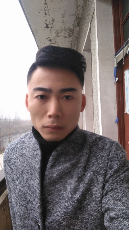 谁伴我闯荡的第一张照片--泰安相亲服务中心