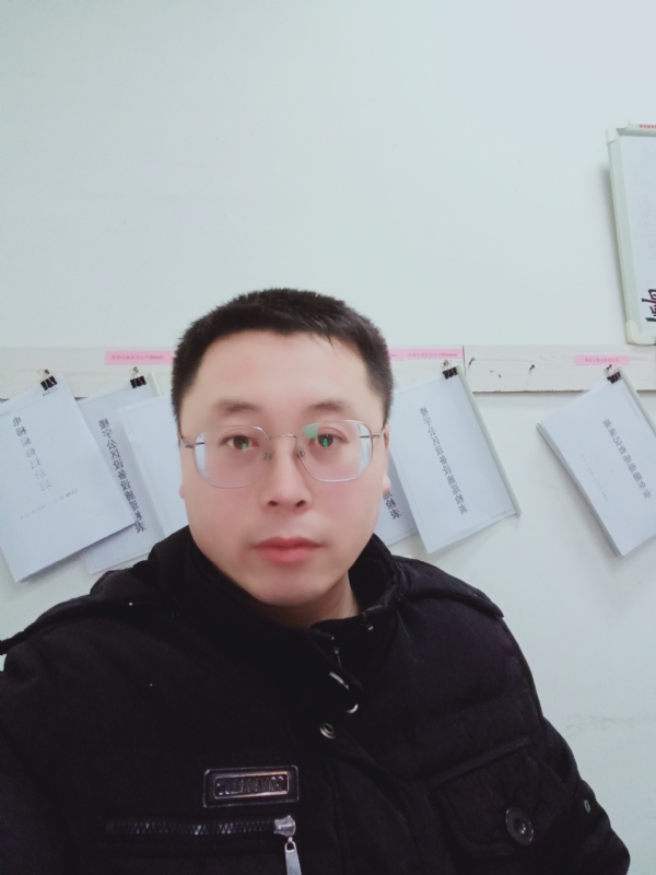 一头猪的第一张照片--泰安相亲服务中心