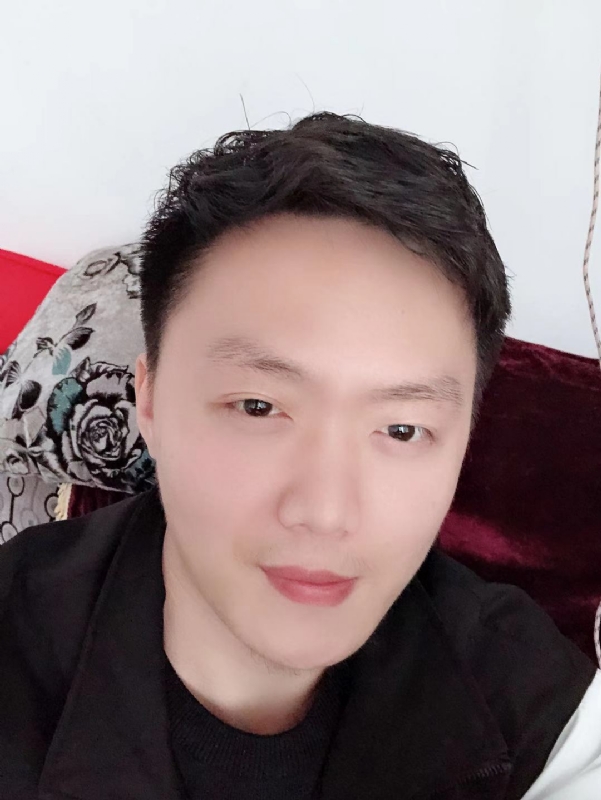 执迷的鲸鱼的第一张照片--泰安相亲服务中心