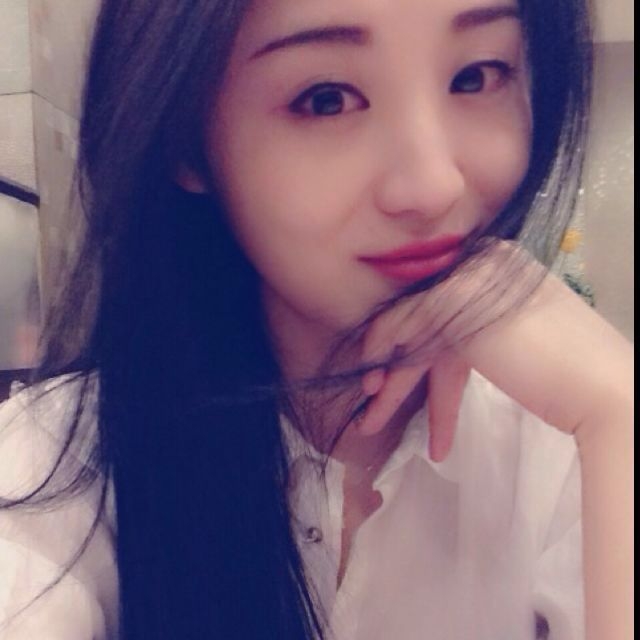 在水一方的第一张照片--泰安相亲服务中心