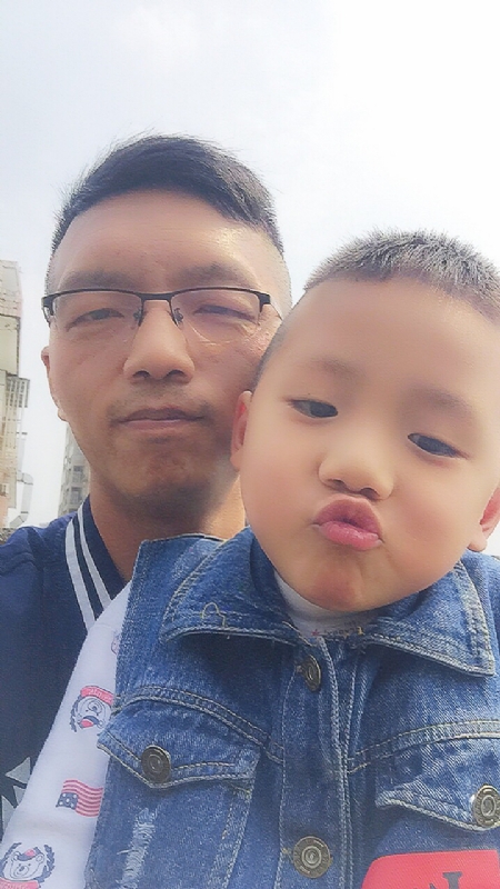 林松的第一张照片--泰安相亲服务中心