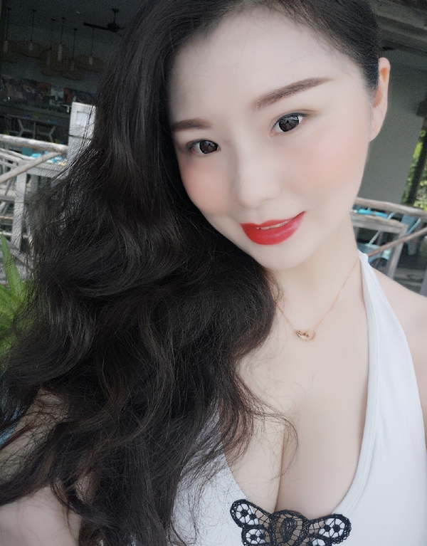 yoyo的第一张照片--泰安相亲服务中心