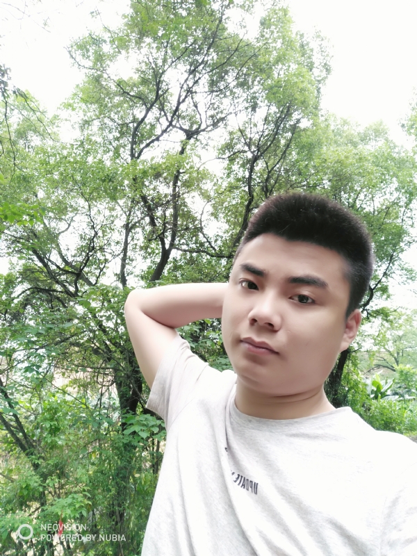 黄帅哥的第一张照片--泰安相亲服务中心