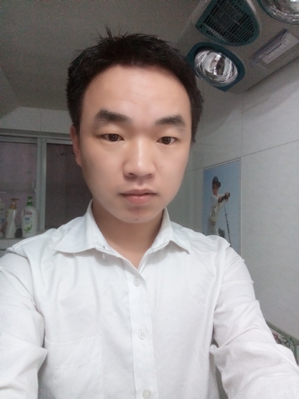 夜凉露沾衣的第二张照片--泰安相亲服务中心