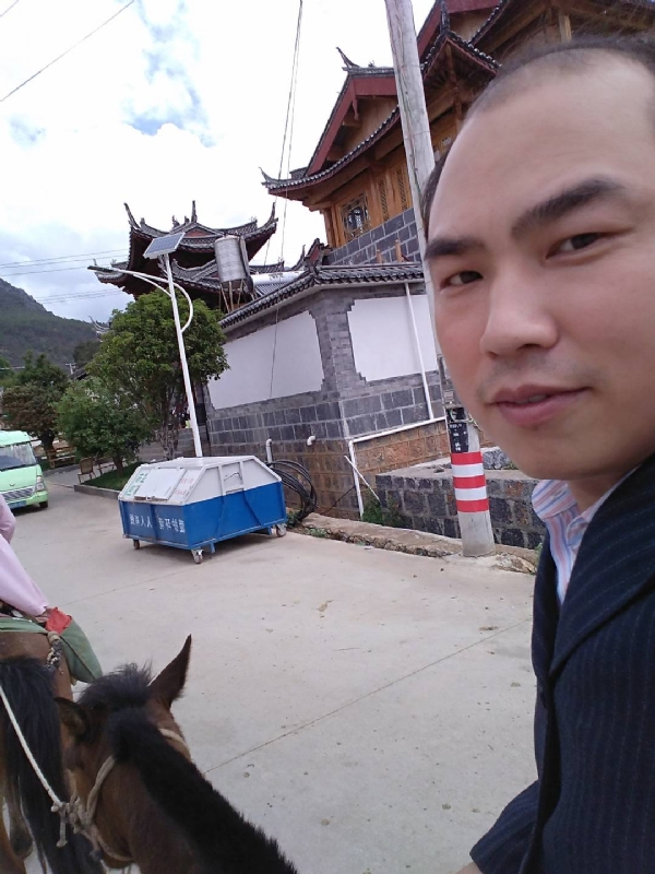 当代军人的第一张照片--泰安相亲服务中心
