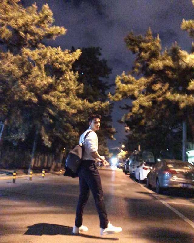 深海的第二张照片--泰安相亲服务中心