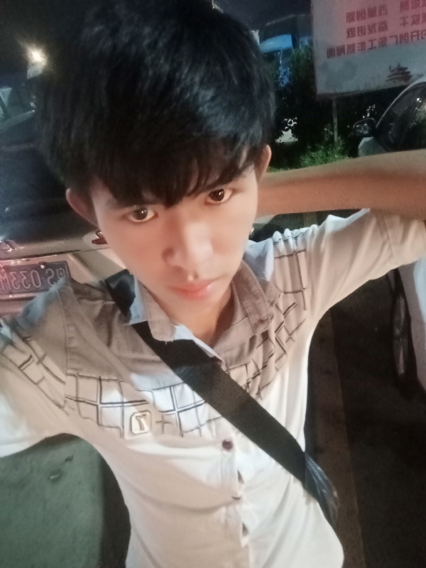杨哥的第一张照片--泰安相亲服务中心