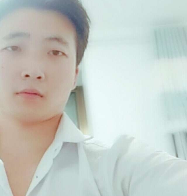 华英雄的第一张照片--泰安相亲服务中心