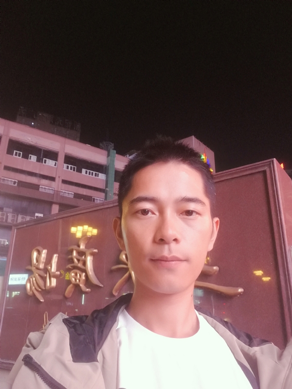 重庆小林的第一张照片--泰安相亲服务中心