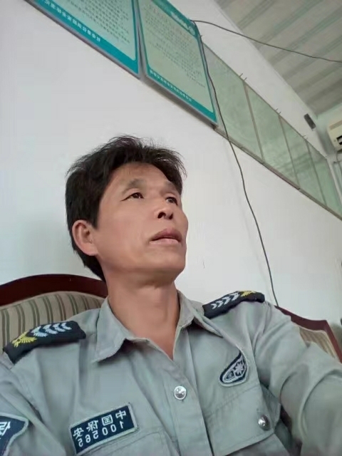 卧窗听雨的第一张照片--泰安相亲服务中心