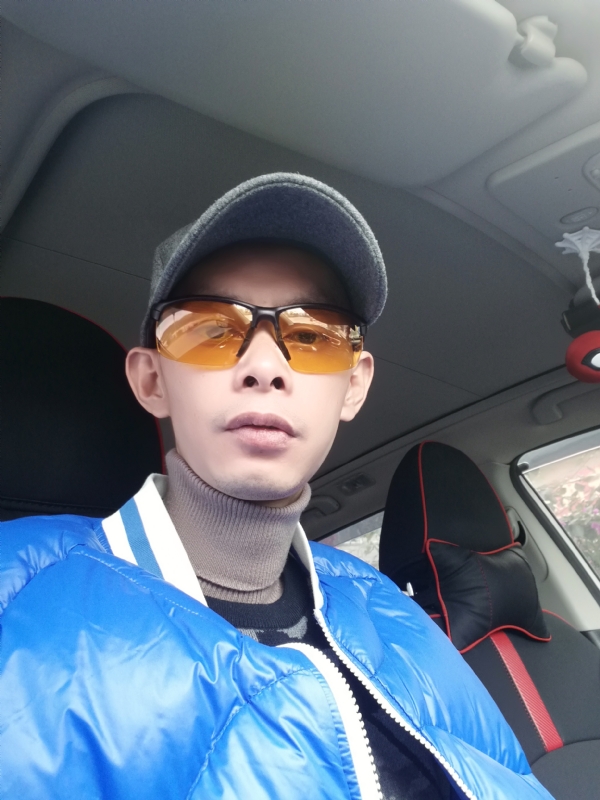 愿得一人心的第一张照片--泰安相亲服务中心