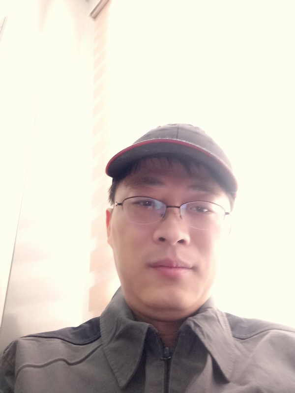 小马哥的第一张照片--泰安相亲服务中心