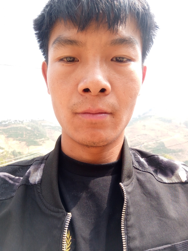 唐伟的第一张照片--泰安相亲服务中心