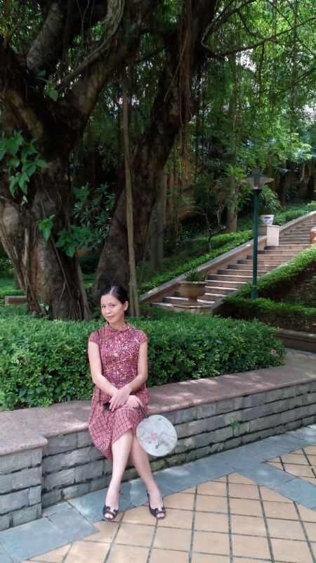 丹草雨田的第一张照片--泰安相亲服务中心