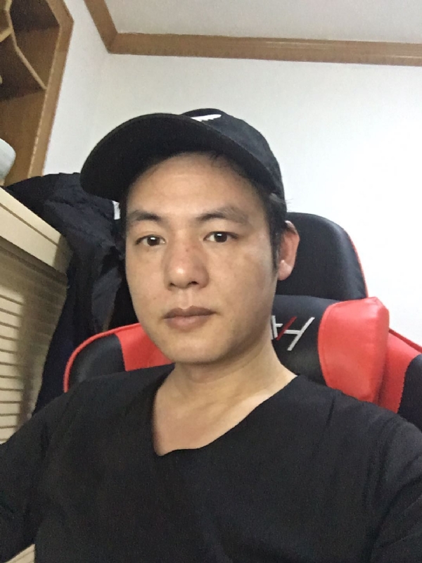扛枪打鸟的第一张照片--泰安相亲服务中心