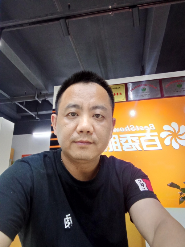 开心就好的第一张照片--泰安相亲服务中心