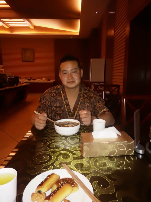 会飞的鱼的第一张照片--泰安相亲服务中心