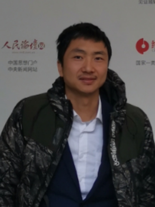明的第一张照片--泰安相亲服务中心