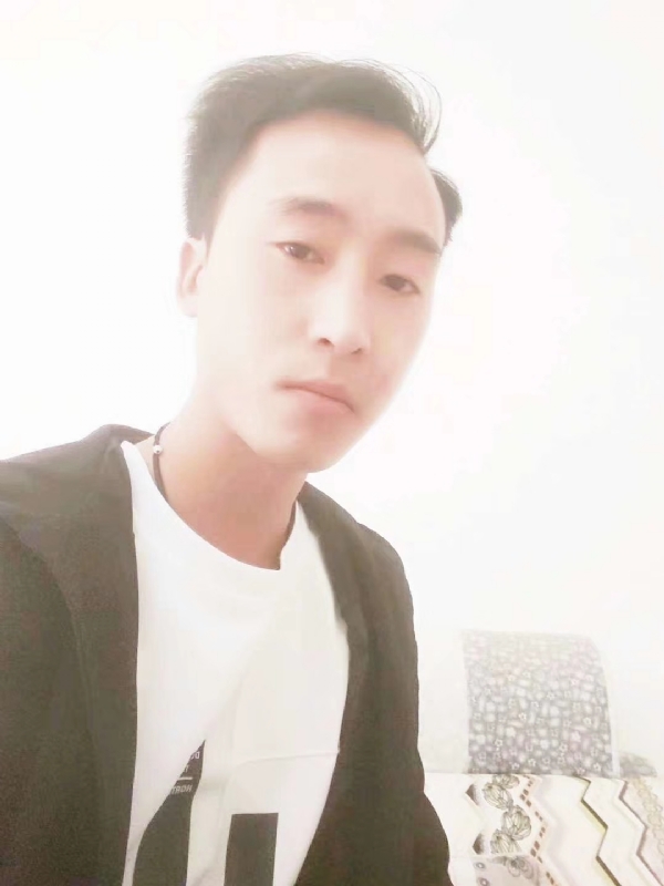萧艺的第一张照片--泰安相亲服务中心
