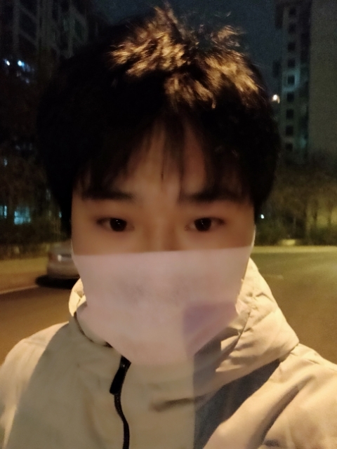 偏丶执的第一张照片--泰安相亲服务中心