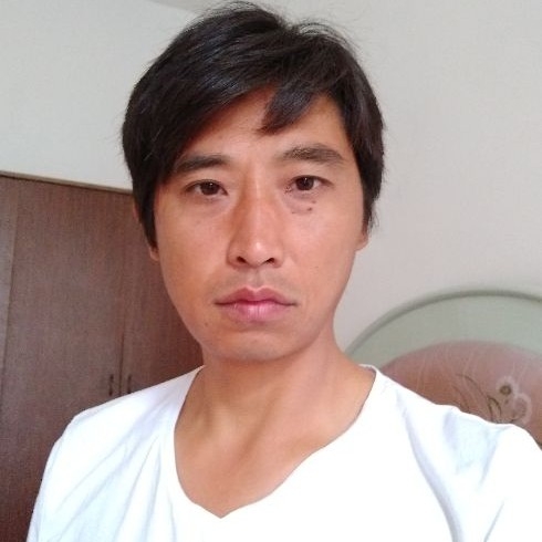 莞尔一笑的第一张照片--泰安相亲服务中心
