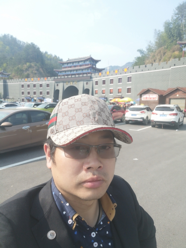 金沧海的第一张照片--泰安相亲服务中心