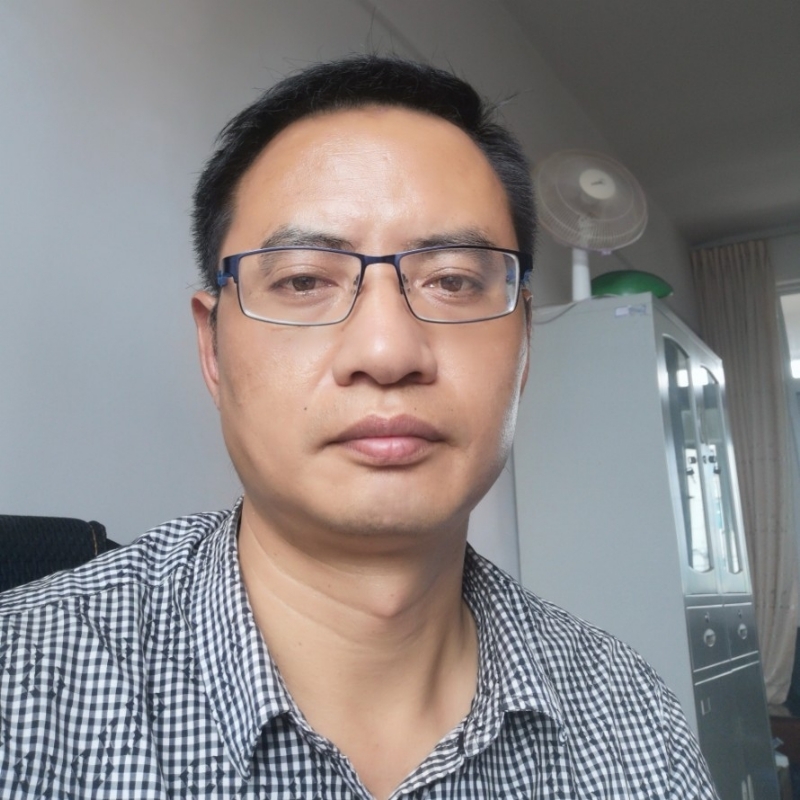 深情久伴的第一张照片--泰安相亲服务中心