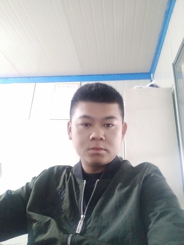 少校的第一张照片--泰安相亲服务中心