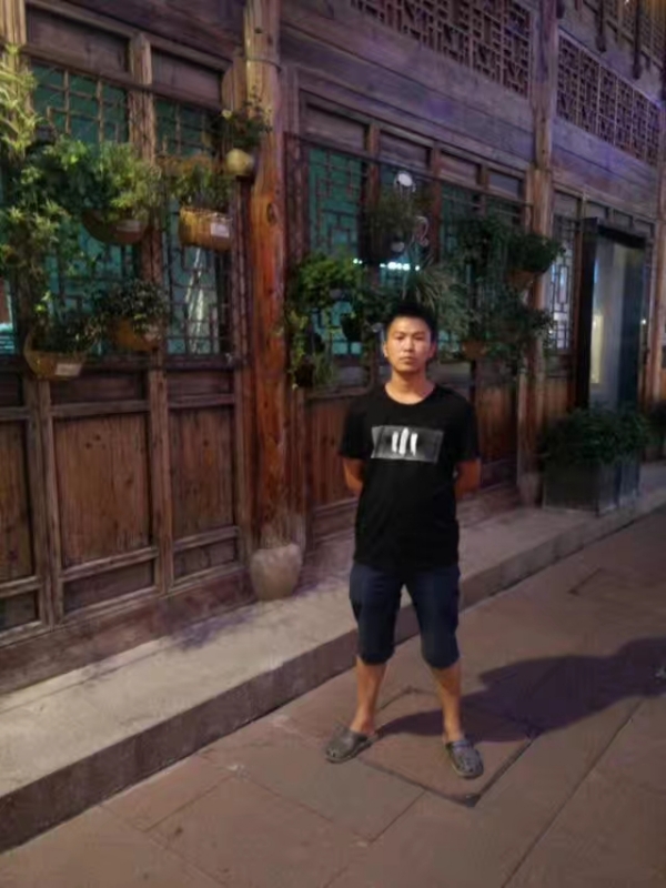 回忆的第一张照片--泰安相亲服务中心