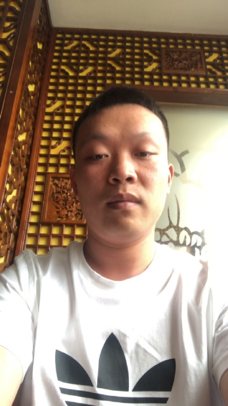唐子龙的第二张照片--泰安相亲服务中心