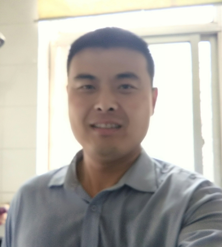 李伟的第一张照片--泰安相亲服务中心
