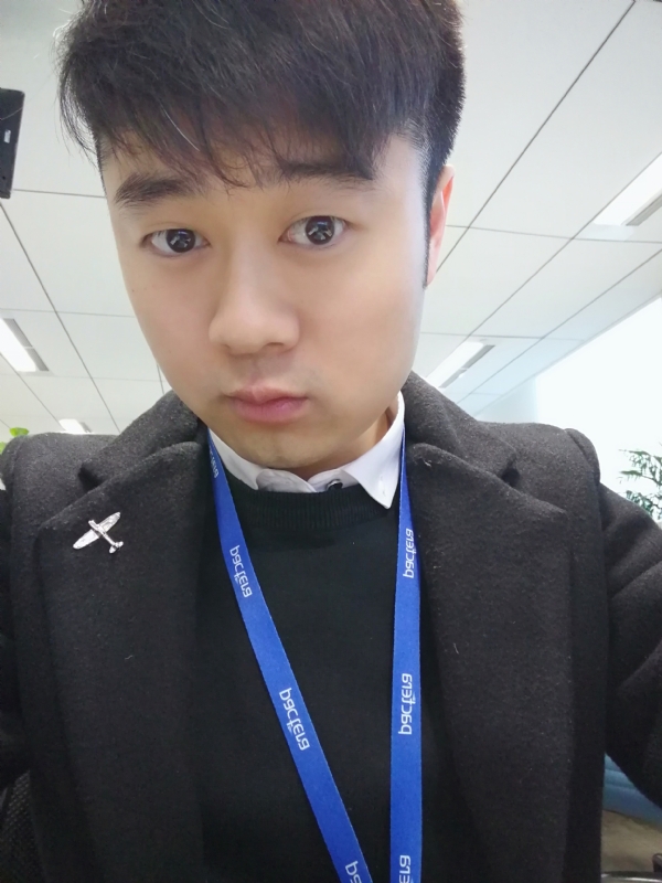 择一爱与被爱的第一张照片--泰安相亲服务中心