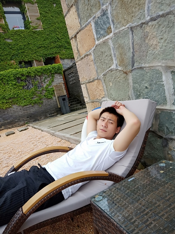 真心寻找另一半的第一张照片--泰安相亲服务中心