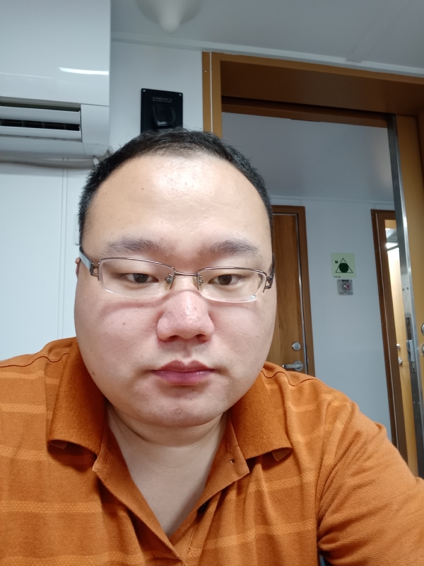 努力爱一次的第一张照片--泰安相亲服务中心