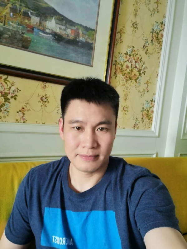 阳光灿烂的第二张照片--泰安相亲服务中心