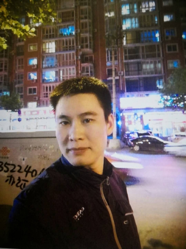 阳光灿烂的第三张照片--泰安相亲服务中心