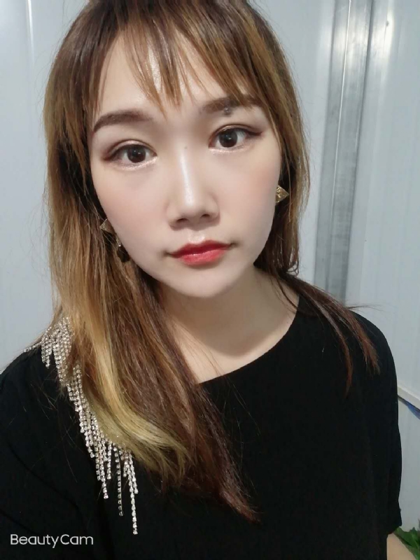 艾薇的第四张照片--泰安相亲服务中心